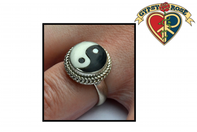 Yin Yang Round Face Adjustable Metal Ring